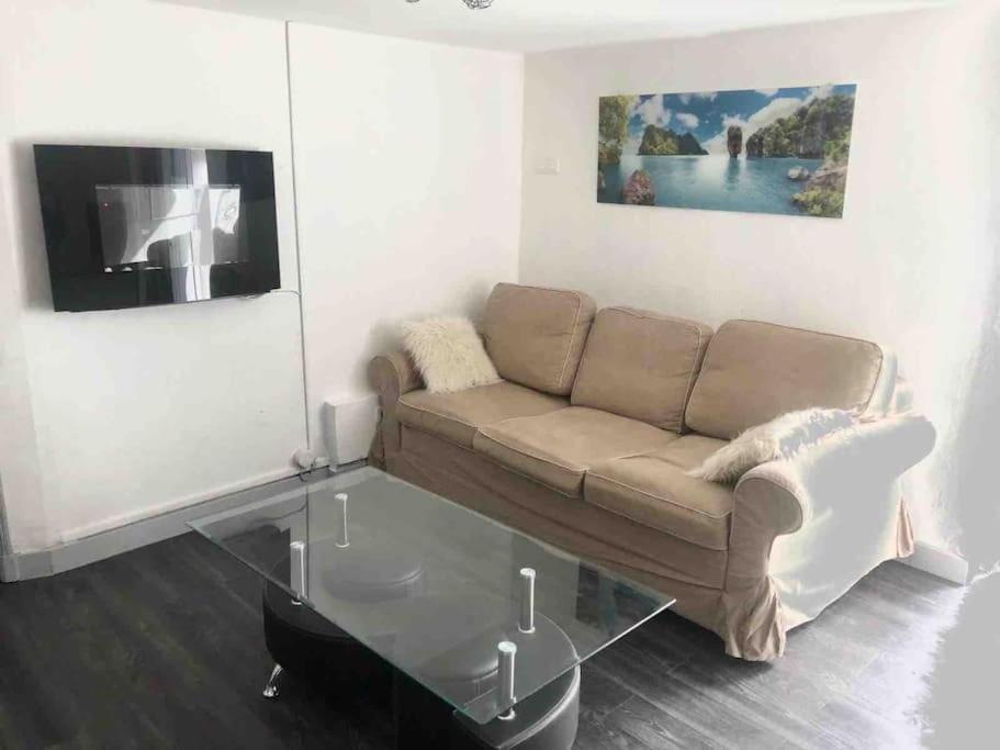Logement Appartement Bourget Ле Бурже Екстериор снимка